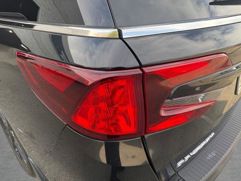 Used 2023 Honda Odyssey Sport image 32