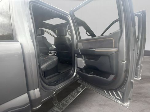 Used 2024 Ford F450 Platinum w/ FX4 Off-Road Package image 18