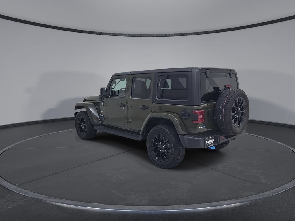 Used 2022 Jeep Wrangler Unlimited Sahara w/ Cold Weather Group AWD/4WD image 13
