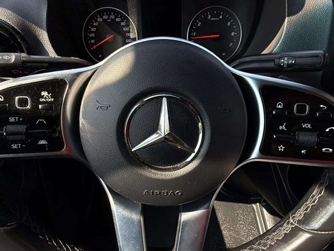 Used 2022 Mercedes-Benz Sprinter 1500 image 17