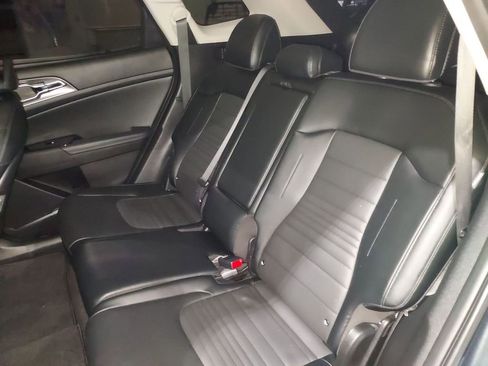 Used 2025 Kia Sportage SX image 29