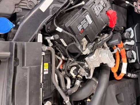Used 2023 Ford F150 Lariat AWD/4WD image 51