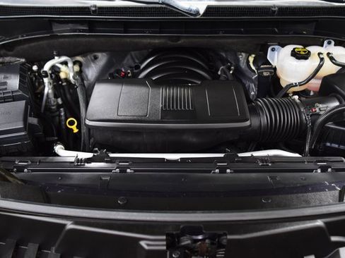 Used 2024 GMC Yukon XL Denali image 32