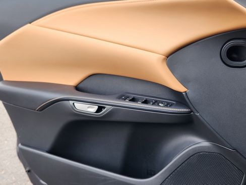 Used 2025 Lexus RX 350h image 12