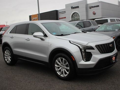 Used 2020 Cadillac XT4 Luxury image 1