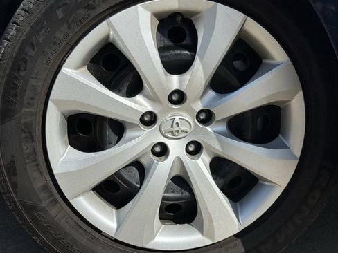 Used 2024 Toyota Corolla LE FWD image 10