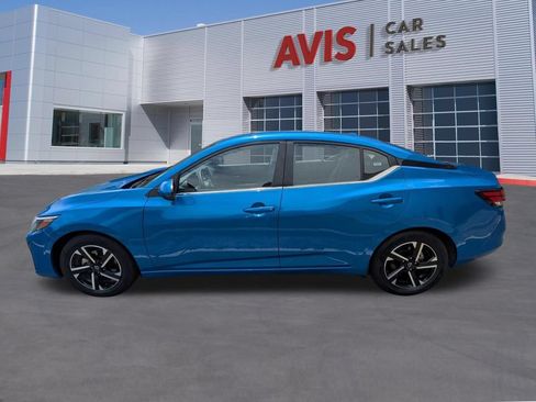 Used 2025 Nissan Sentra SV FWD image 10