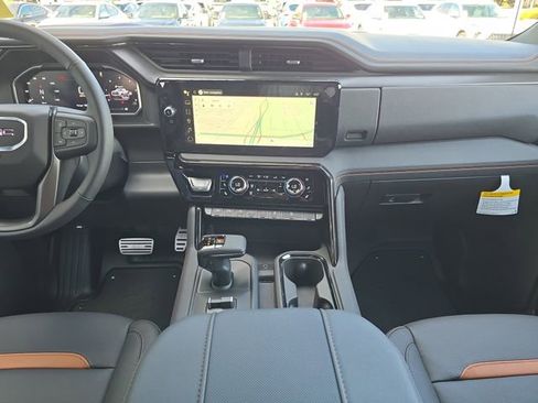 New 2026 GMC Sierra 1500 AT4 w/ Technology Package AWD/4WD image 14
