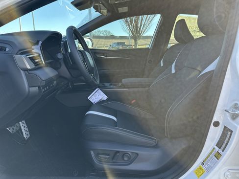 Used 2026 Toyota Camry SE image 15