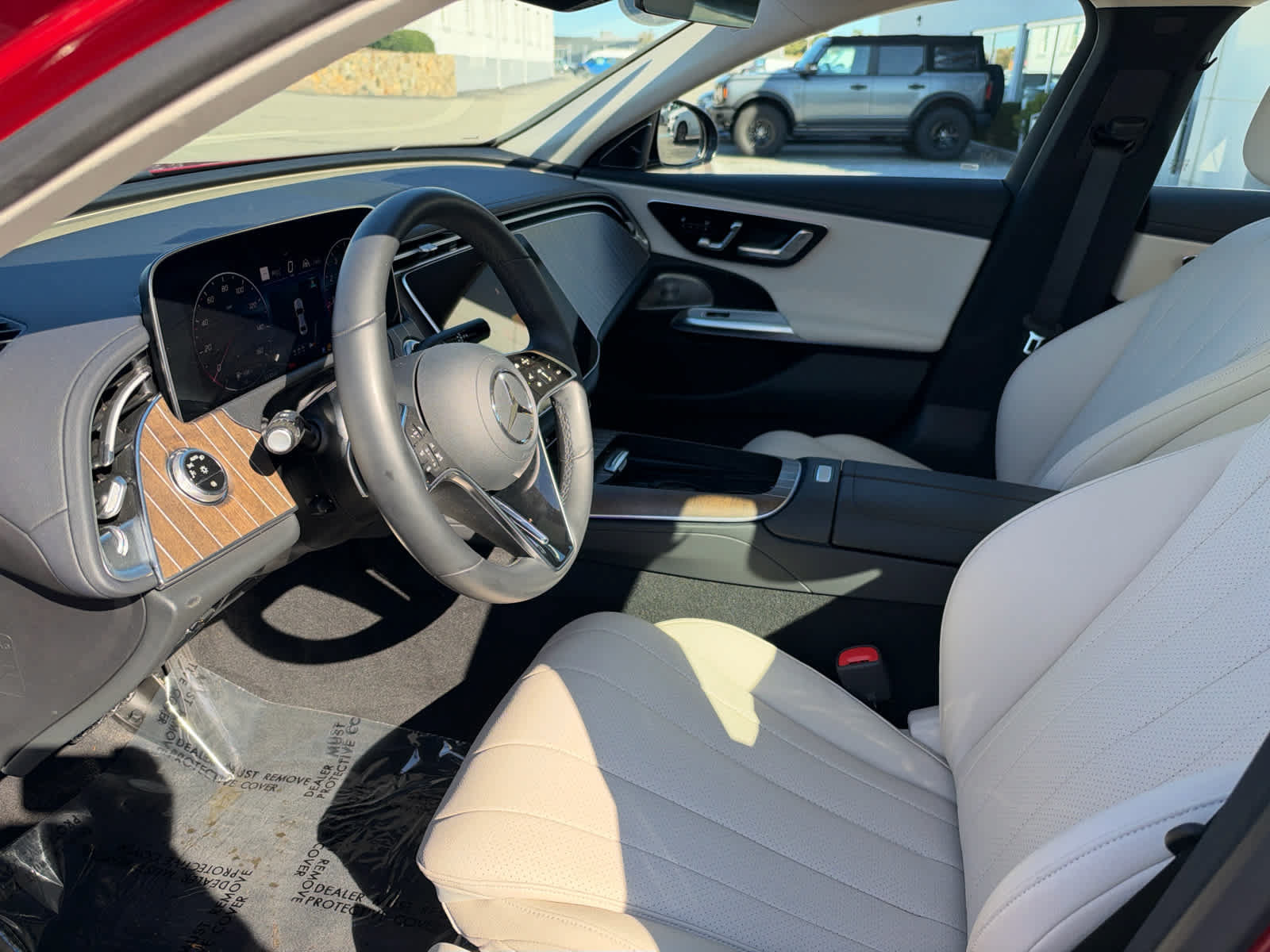 Used 2026 Mercedes-Benz E 350 4MATIC Sedan image 9