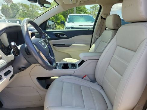 Used 2022 GMC Acadia Denali w/ Denali Ultimate Package AWD/4WD image 18
