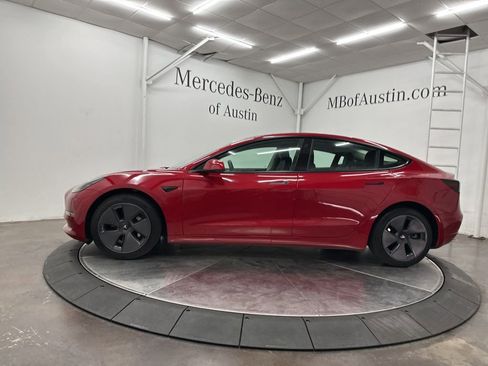 Used 2022 Tesla Model 3 image 4