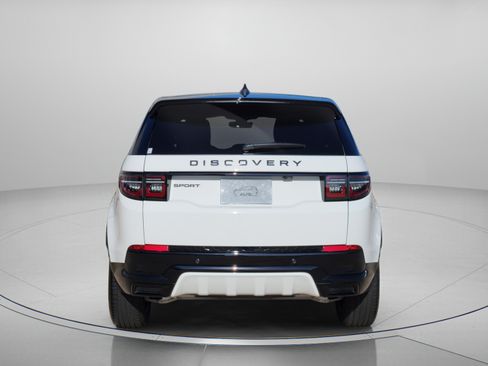 Certified 2025 Land Rover Discovery Sport Dynamic SE AWD/4WD image 4