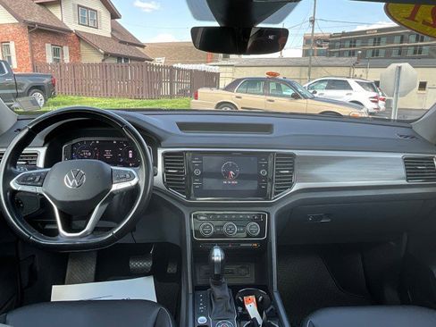 Used 2021 Volkswagen Atlas SEL AWD/4WD image 12