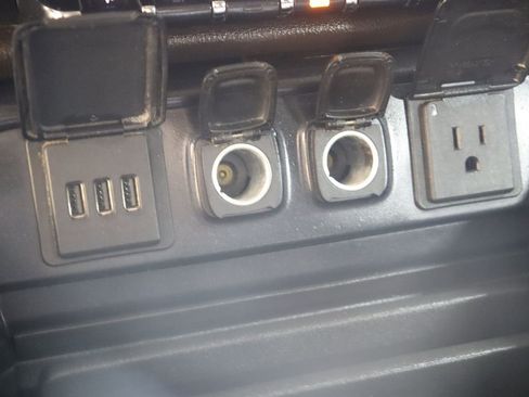 Used 2014 GMC Sierra 1500 SLT w/ Driver Alert Package image 64