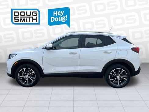 Used 2020 Buick Encore GX Select AWD/4WD image 3