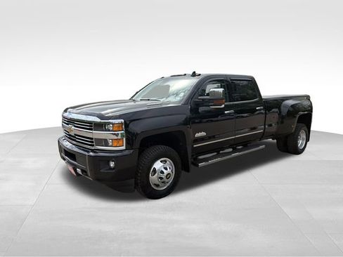 Used 2016 Chevrolet Silverado 3500 High Country w/ Duramax Plus Package AWD/4WD image 7