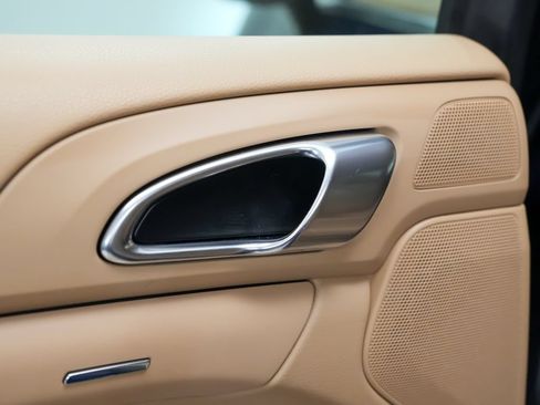 Used 2013 Porsche Cayenne AWD/4WD image 15