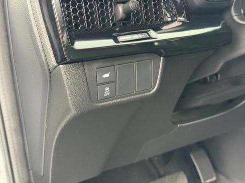 Used 2024 Honda CR-V EX-L image 16