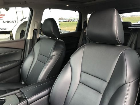 Used 2023 Nissan Rogue SL w/ SL Premium Package image 14