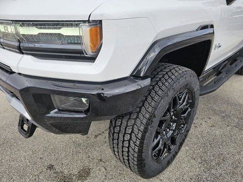 New 2026 GMC Hummer EV 2X image 14
