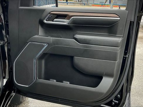 Used 2024 Chevrolet Silverado 1500 LT image 22