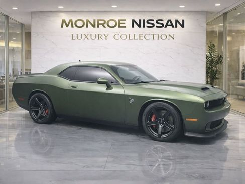Used 2022 Dodge Challenger SRT Hellcat w/ Plus Package image 1