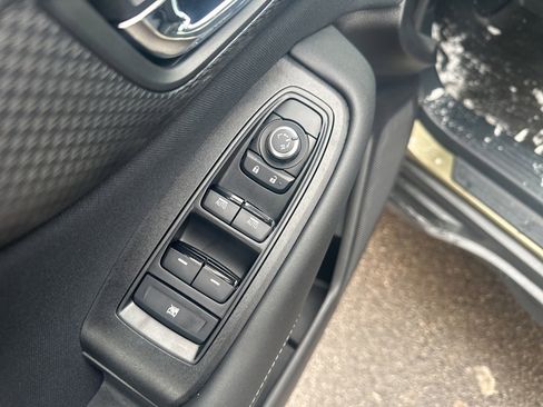 Certified 2022 Subaru Outback Premium image 10