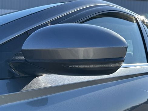 Used 2019 Nissan Altima 2.5 SV image 12