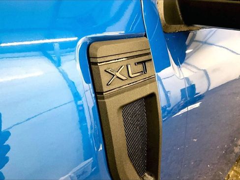 New 2025 Ford Maverick XLT w/ Black Appearance Package image 24