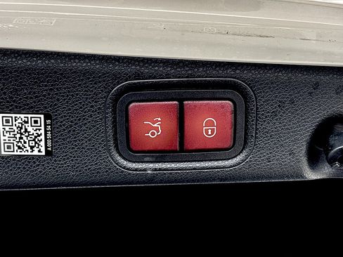 Used 2023 Mercedes-Benz E 350 Sedan image 25