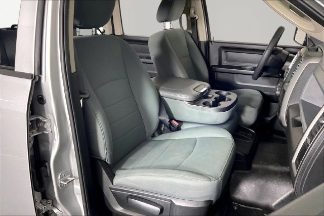 Used 2018 RAM 1500 Express w/ Express Value Package RWD image 26