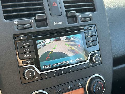 Used 2016 Nissan Leaf S w/ Charger Package image 22