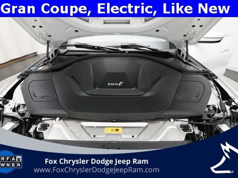 Used 2025 BMW i4 eDrive40 image 3