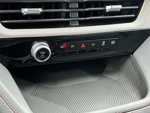 New 2026 Ford Explorer Active RWD image 22