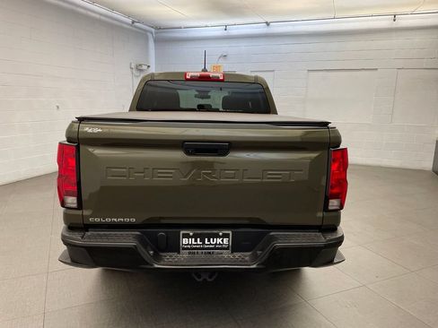 Used 2024 Chevrolet Colorado W/T RWD image 9