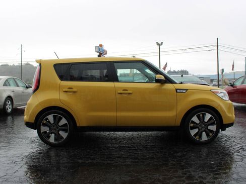 Used 2014 Kia Soul ! w/ Sun & Sound Package FWD image 3