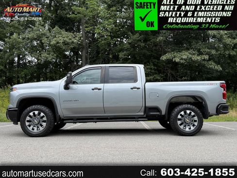 Used 2024 Chevrolet Silverado 2500 Custom w/ Custom Value Package AWD/4WD image 1