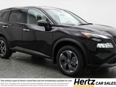Used 2025 Nissan Rogue SV