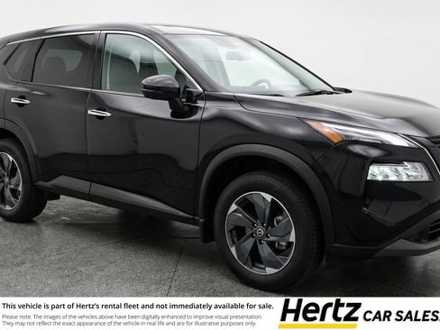 Used 2025 Nissan Rogue SV image 1