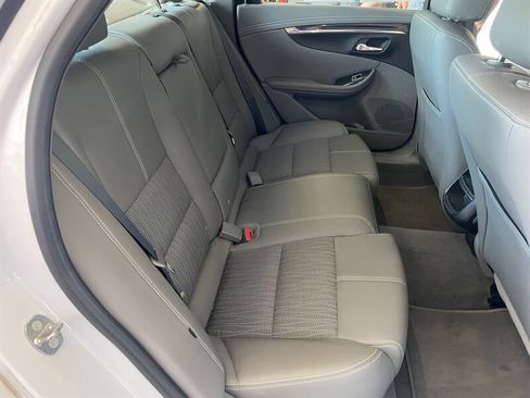 Used 2018 Chevrolet Impala LS FWD image 17