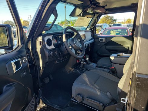 New 2026 Jeep Wrangler Willys AWD/4WD image 11