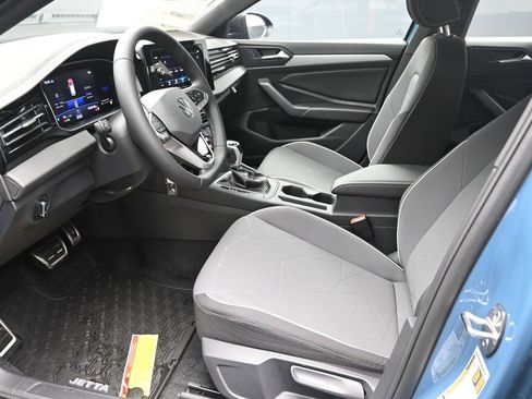 New 2025 Volkswagen Jetta Sport image 18