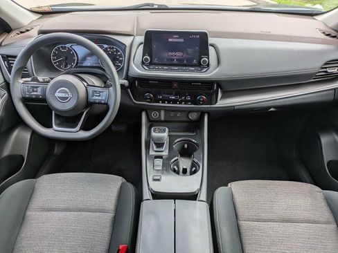 Used 2023 Nissan Rogue SV FWD image 17
