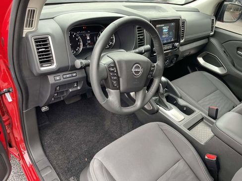 Used 2023 Nissan Frontier SV w/ SV Convenience Package image 15