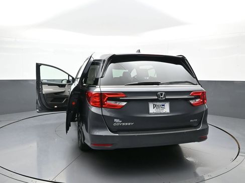 Certified 2023 Honda Odyssey Elite image 50