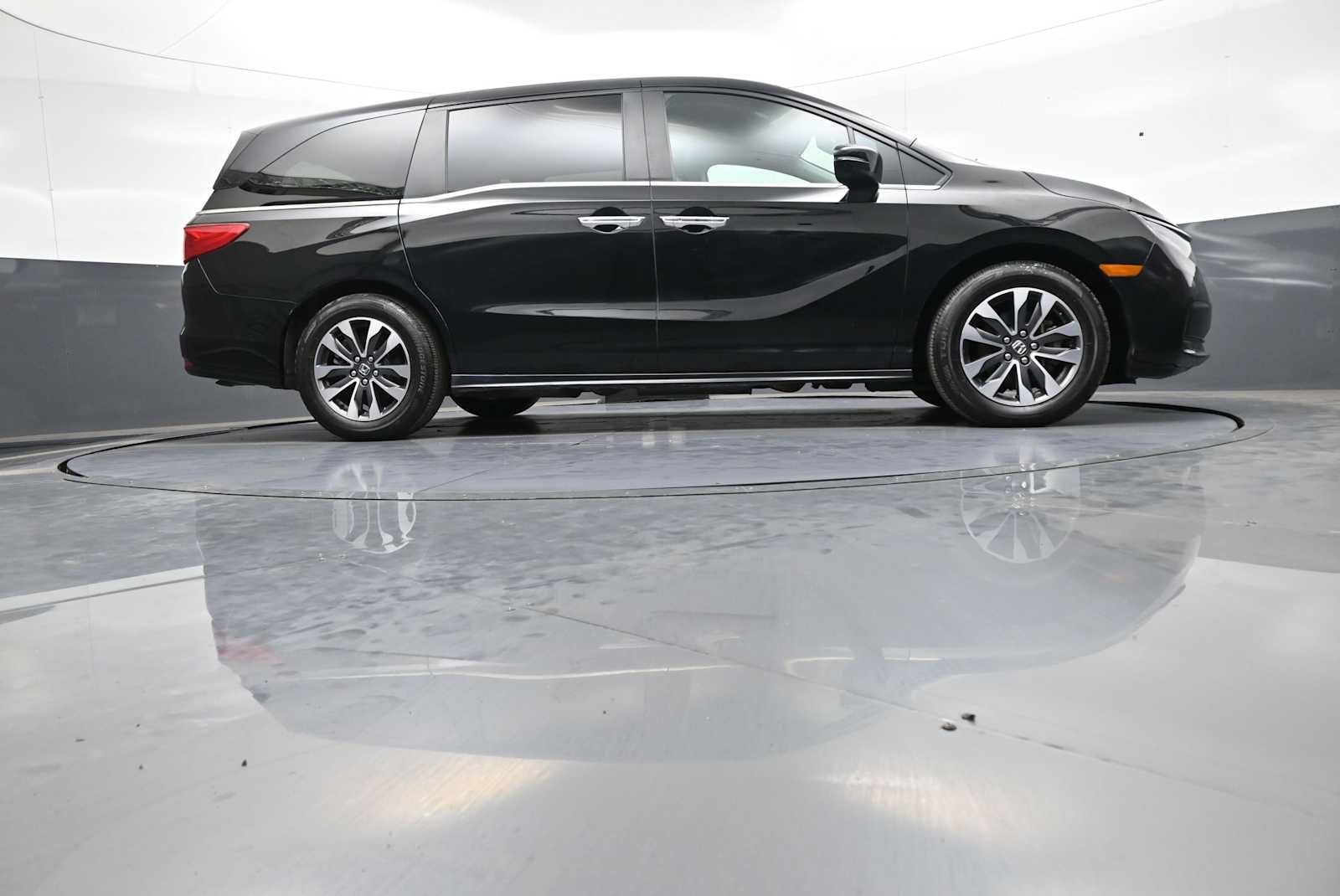 Certified 2023 Honda Odyssey EX-L image 31