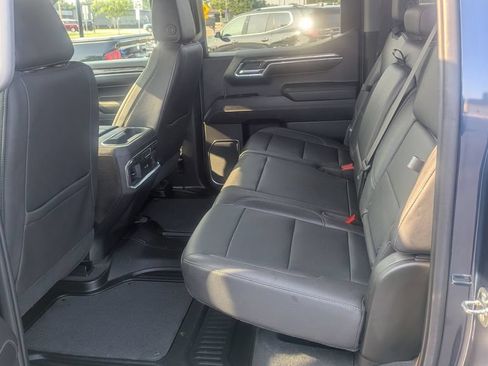Used 2023 Chevrolet Silverado 1500 LTZ AWD/4WD image 13