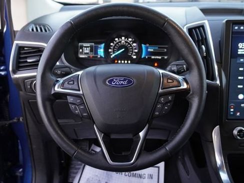 Used 2024 Ford Edge Titanium image 29