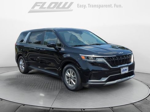 Used 2022 Kia Carnival LX FWD image 1